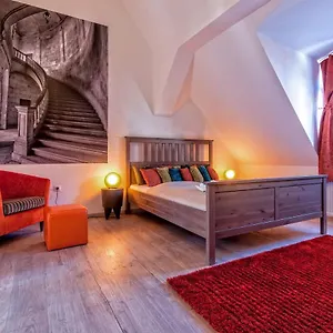 Luxury Paulay Street , Budapest Ungheria